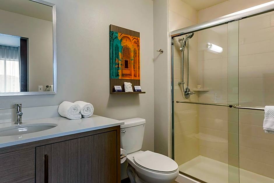 MainStay Suites Carlsbad South