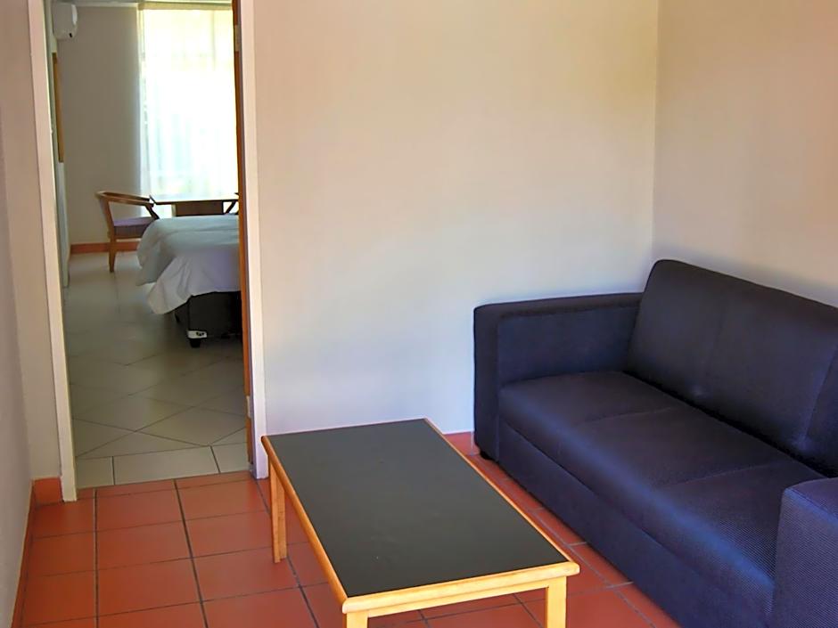 Safari Hotel & Convention Centre