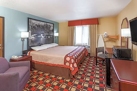 King Room - Accessible/Non Smoking