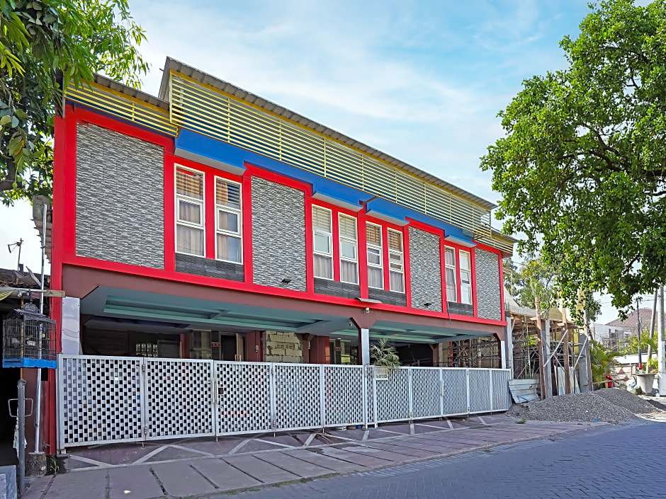 91743 Choirul Residence