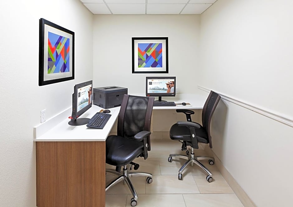 Holiday Inn Express Hotel and Suites Jenks, an IHG Hotel
