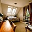 Stara Szkoła Boutique Hotel
