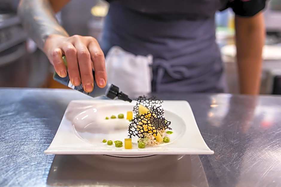 Langshott Manor - Luxury Hotel Gatwick