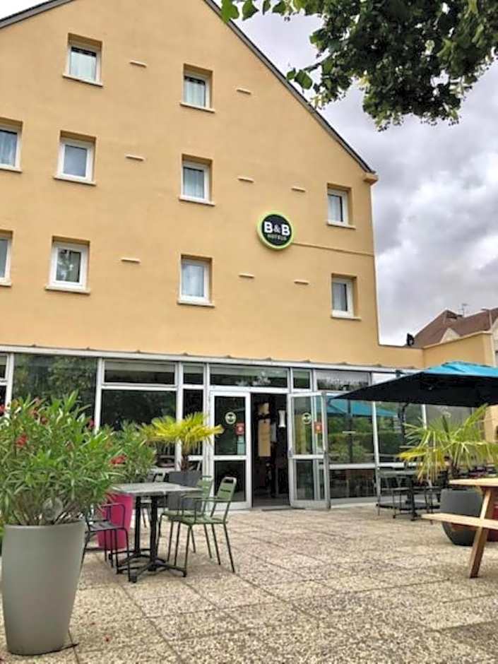B&B HOTEL Chartres Centre Cathedrale 3 etoiles