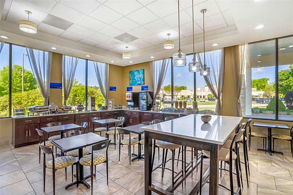 Best Western Inn & Suites Monroe