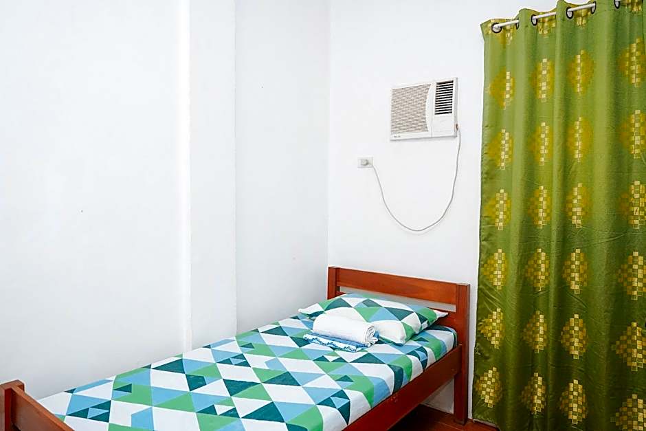 C Star Travellers Inn