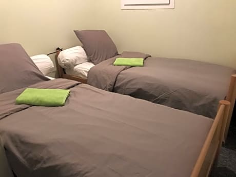 Famille 3-Quad room-Standard-Ensuite