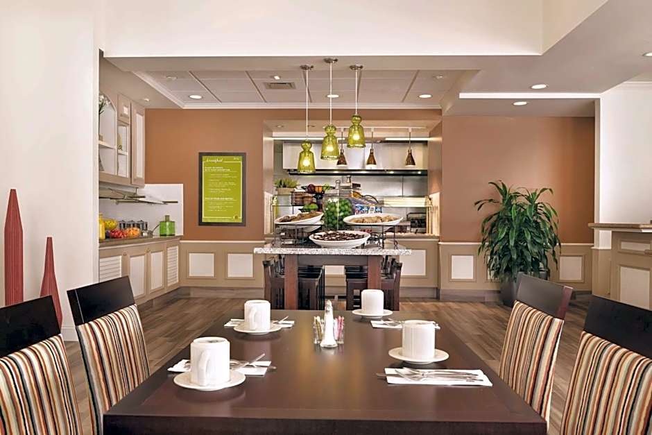 Hilton Garden Inn Akron-Canton Airport