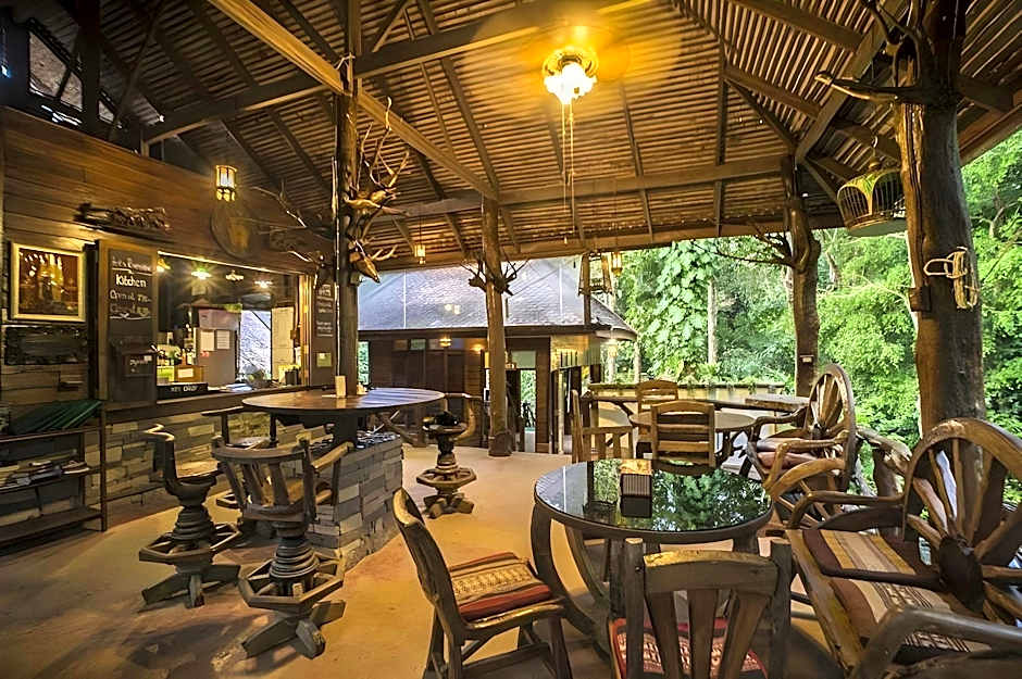 Art's Riverview Lodge