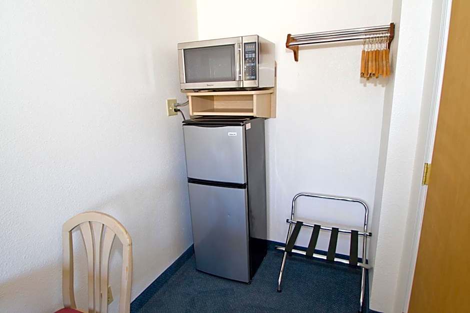 Brooks St. Motor Inn