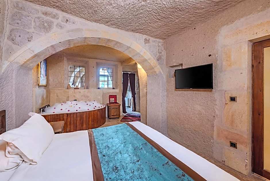 Cappa Via Cave Hotel