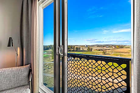 Twin Room with Balcony