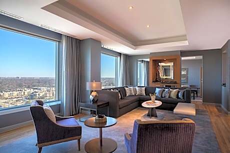 Alexander Suite, 1 Bedroom Presidential Suite, 1 King, High floor