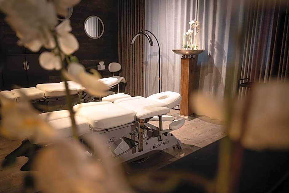 Arctic TreeHouse Hotel