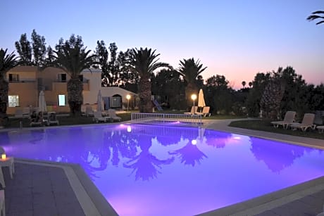 Aslanis Village Hotel