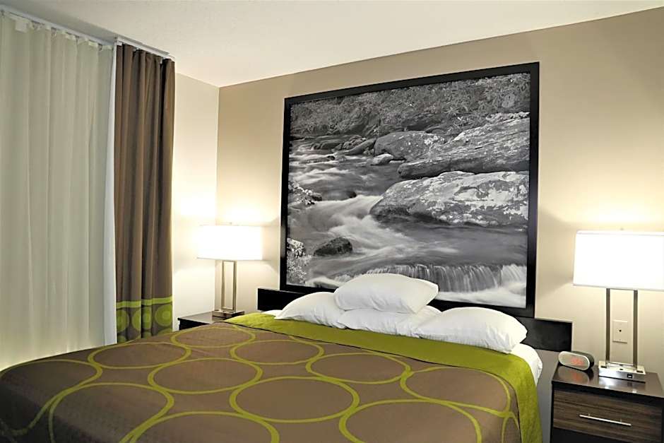 Super 8 by Wyndham High Point/Greensboro