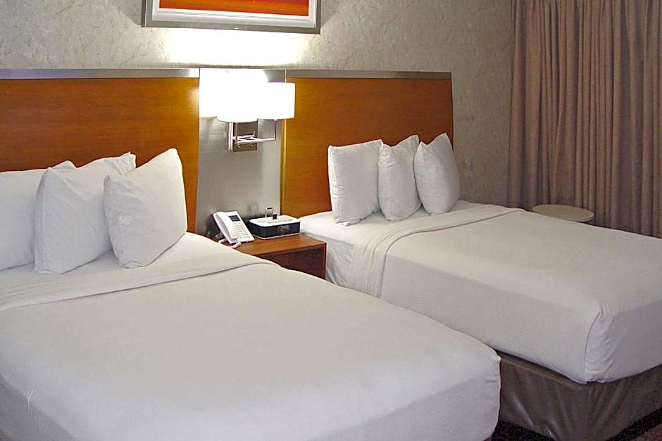 Clarion Hotel Bakersfield North