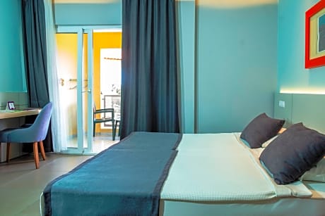 Family room connecting room