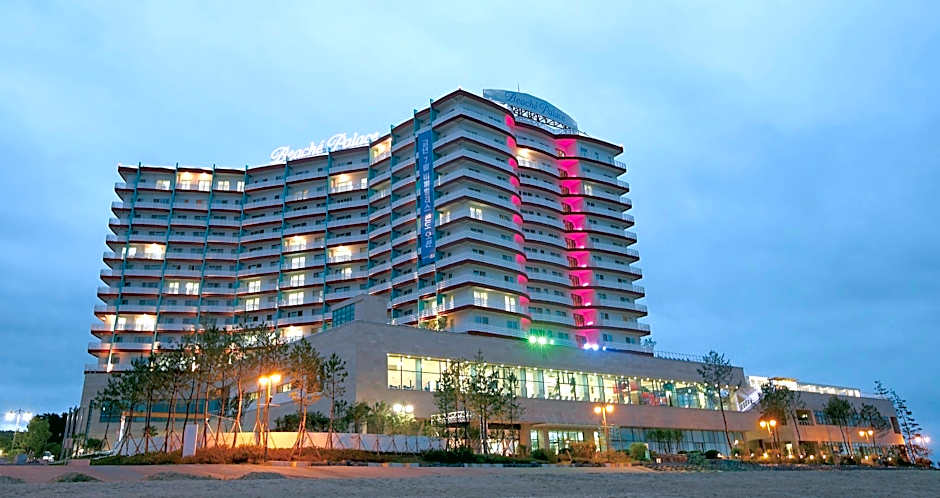 Beache Palace