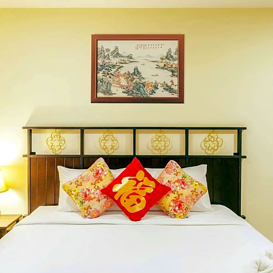 Le Hua Hotel