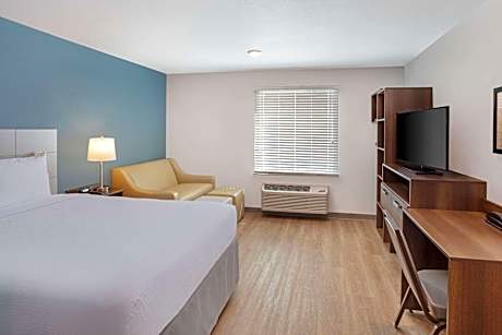 Queen Room - Non-Smoking