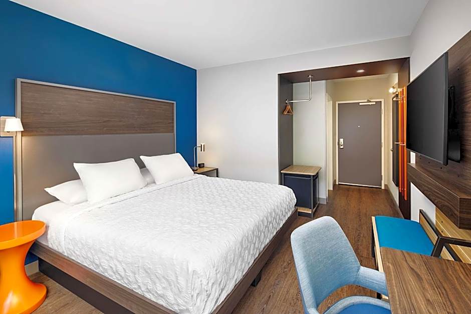 Tru by Hilton Atlanta Northlake Parkway