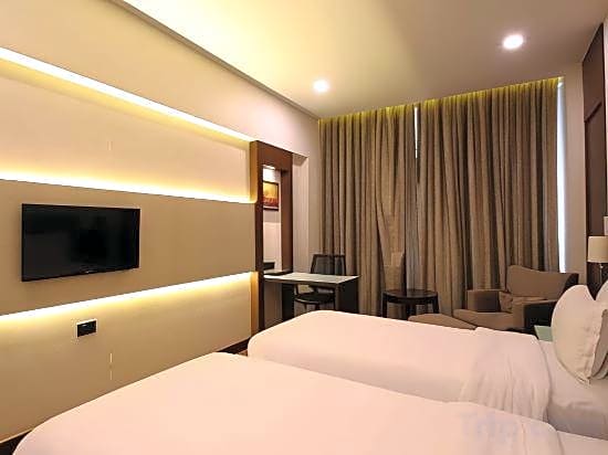 Treebo Premium Eden Residency Near Sec 29