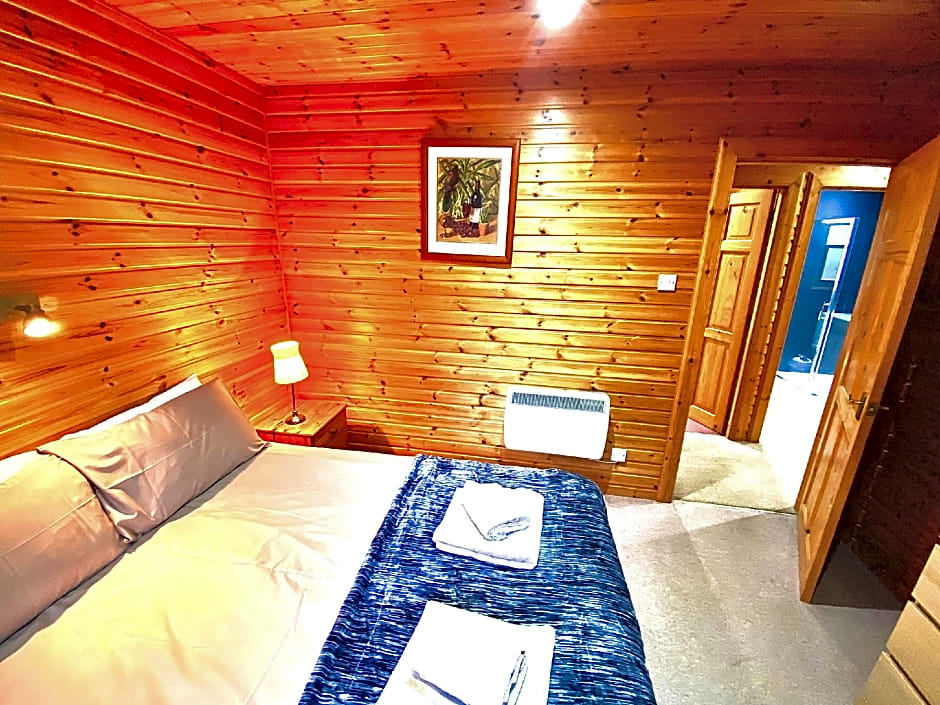 Braemar Lodge Cabins