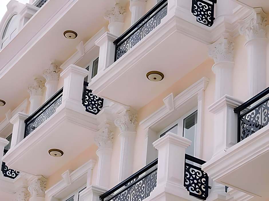 Nature Hotel - Pham Hong Thai