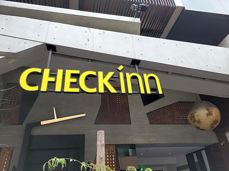 CHECK inn Taichung Zhongshan