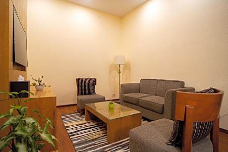 Suite - Garden View