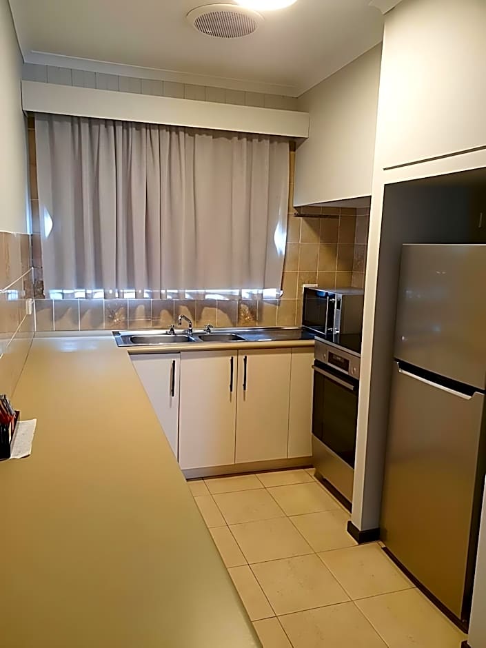 Apollo Bay Motel & Apartments