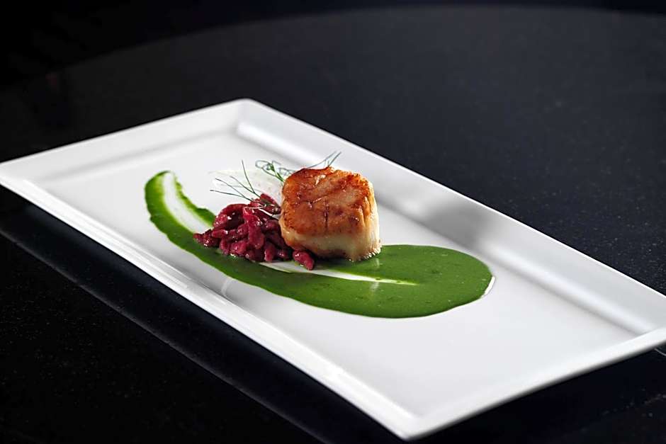 The Raphael Hotel, Autograph Collection by Marriott