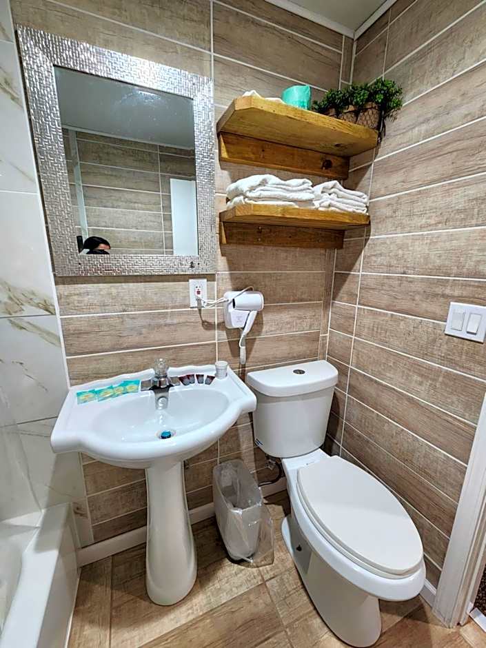 River Inn by Niagara Falls