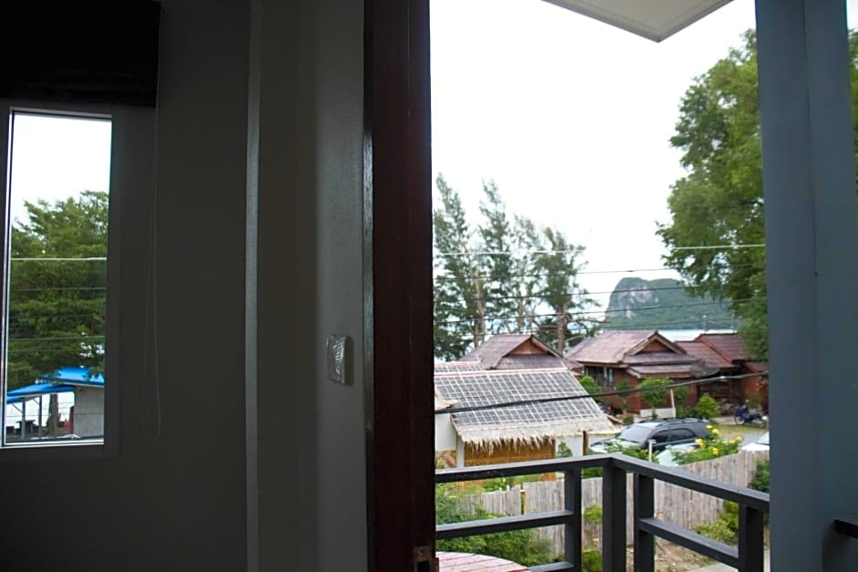 Nangkam Boutique Donsak