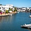WATERFRONT 2 BR Home with mooring at Knysna Quays - life on the water