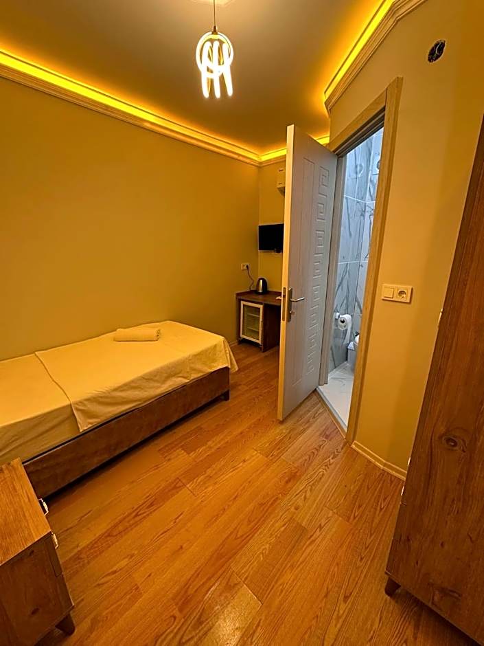 pilot hotel