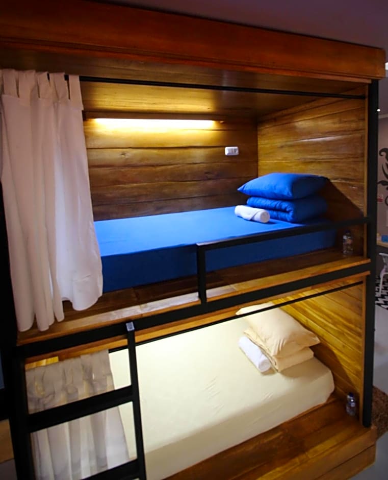 Dong Paloh Hostel