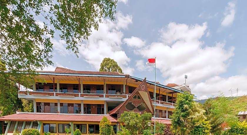 RedDoorz @ Tuktuk Danau Toba