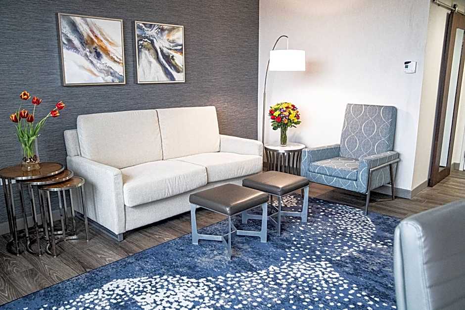 Delta Hotels by Marriott Cincinnati Sharonville