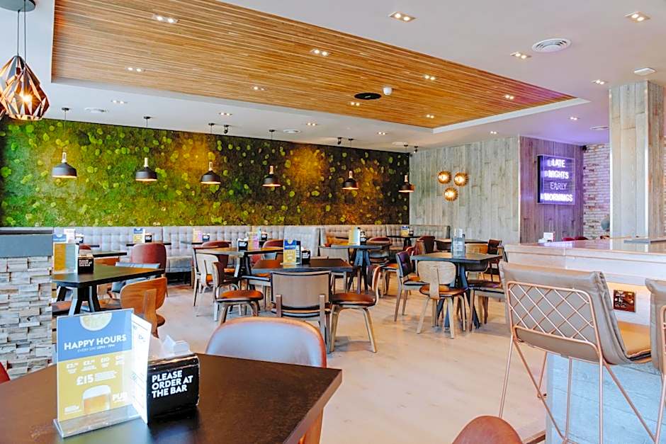 Village Hotel Farnborough