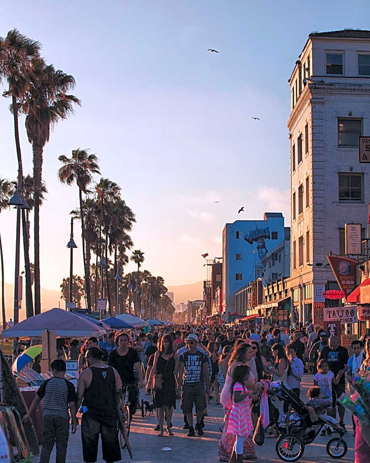 Loews Hollywood Hotel