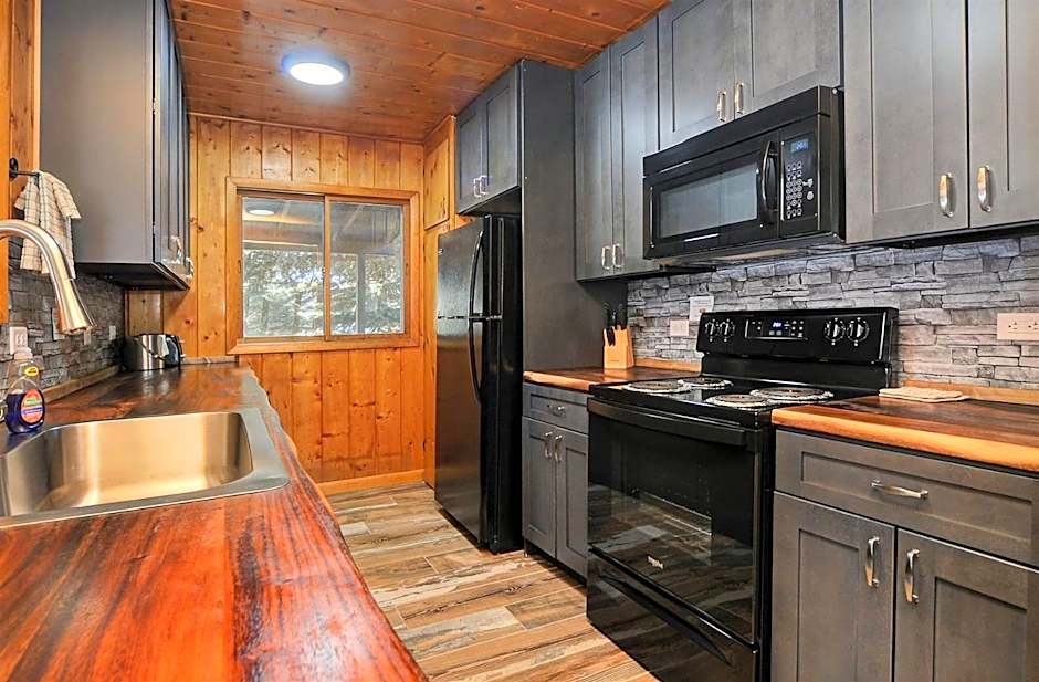 Vista Court Cabins & Lodge