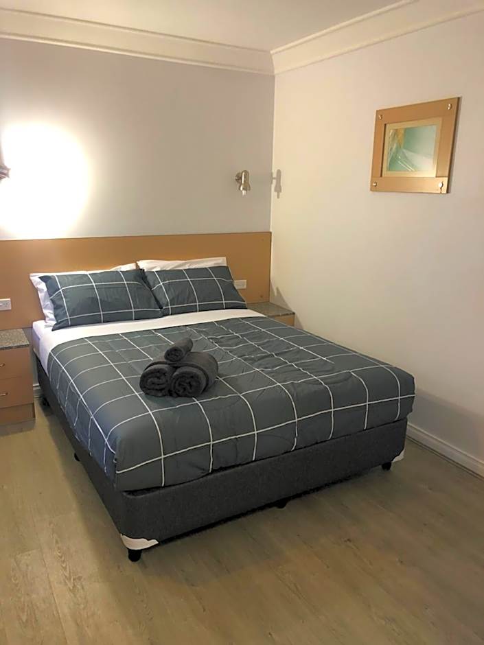 Latitude20 Cattrall Park Motel