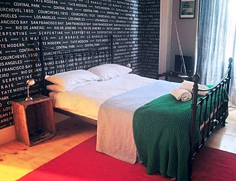 Deluxe Double Room with Shared Bathrooms