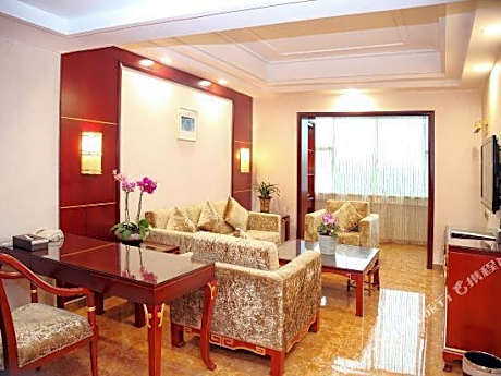 Yilong Hotel