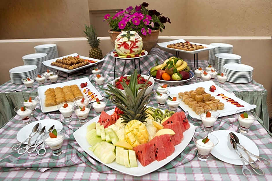 Sundance Apartments & Suites