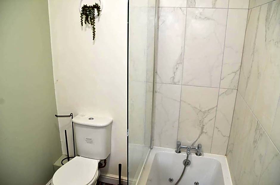 Blok 3 -Jacuzzi Suites, Apartment & Ensuite Rooms