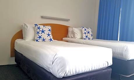 Economy Twin Room