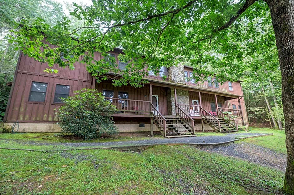 Springmaid Mountain Retreat & Stables